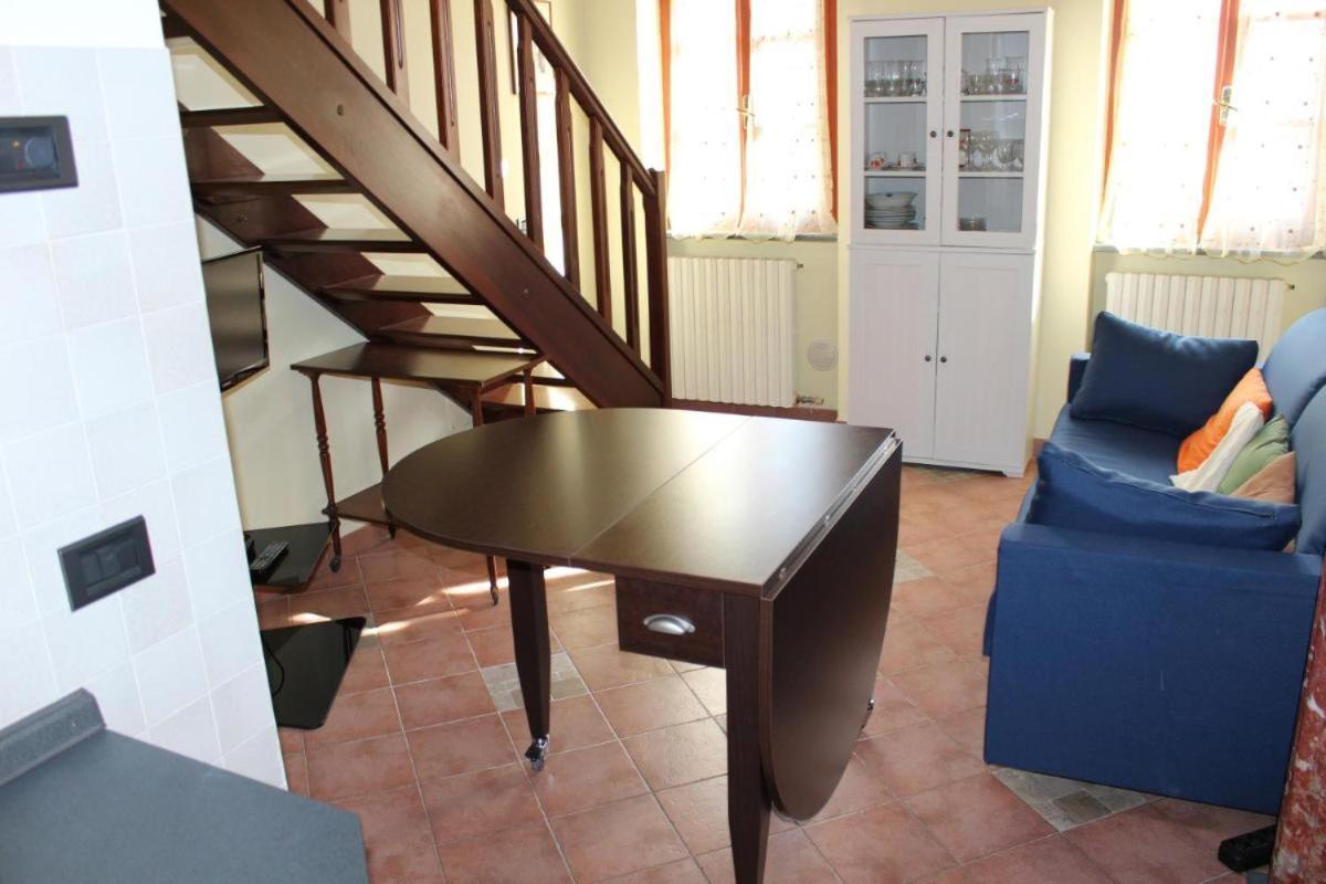 Suite & Loft Due Deliziosi Bilocali, Centralissimi, In Pietrasanta Exteriör bild
