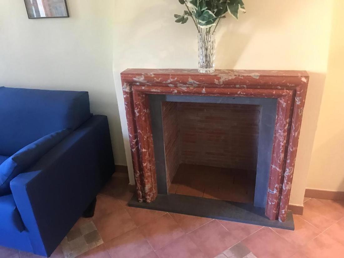 Suite & Loft Due Deliziosi Bilocali, Centralissimi, In Pietrasanta Exteriör bild