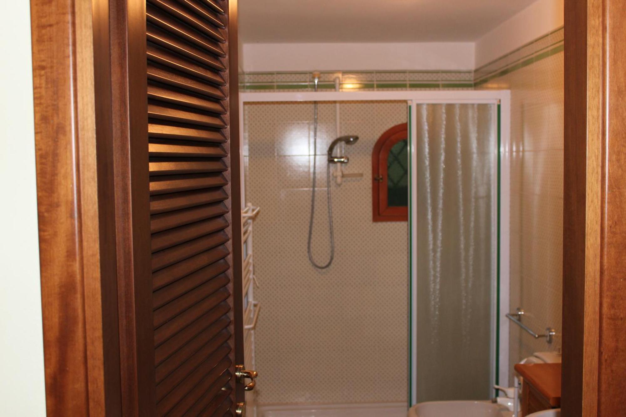 Suite & Loft Due Deliziosi Bilocali, Centralissimi, In Pietrasanta Exteriör bild