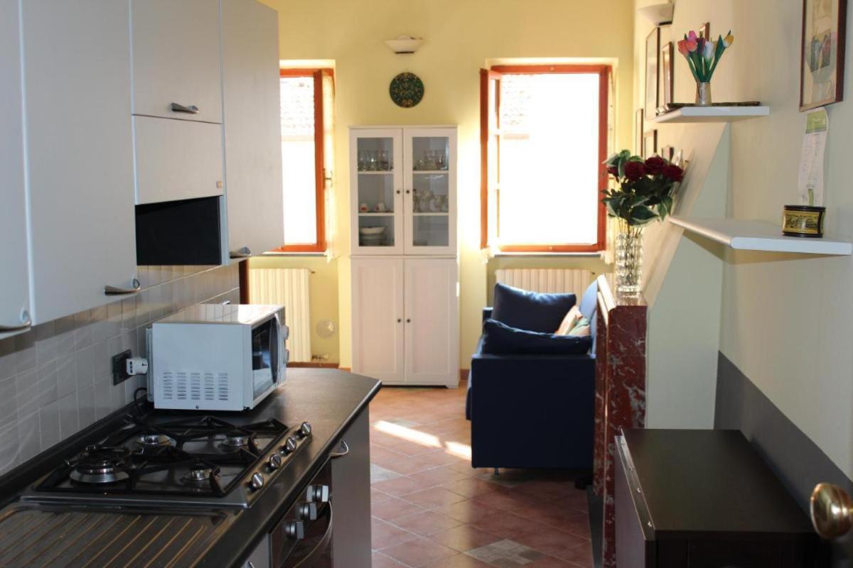 Suite & Loft Due Deliziosi Bilocali, Centralissimi, In Pietrasanta Exteriör bild