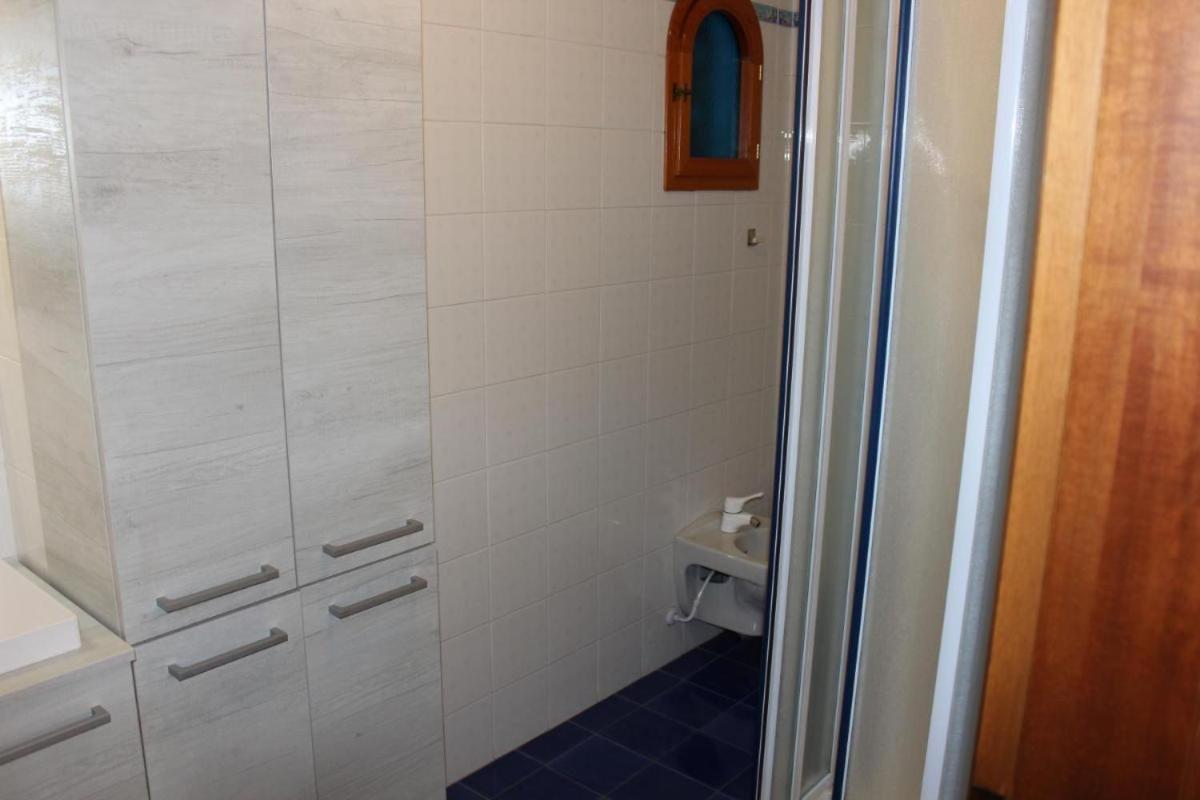 Suite & Loft Due Deliziosi Bilocali, Centralissimi, In Pietrasanta Exteriör bild