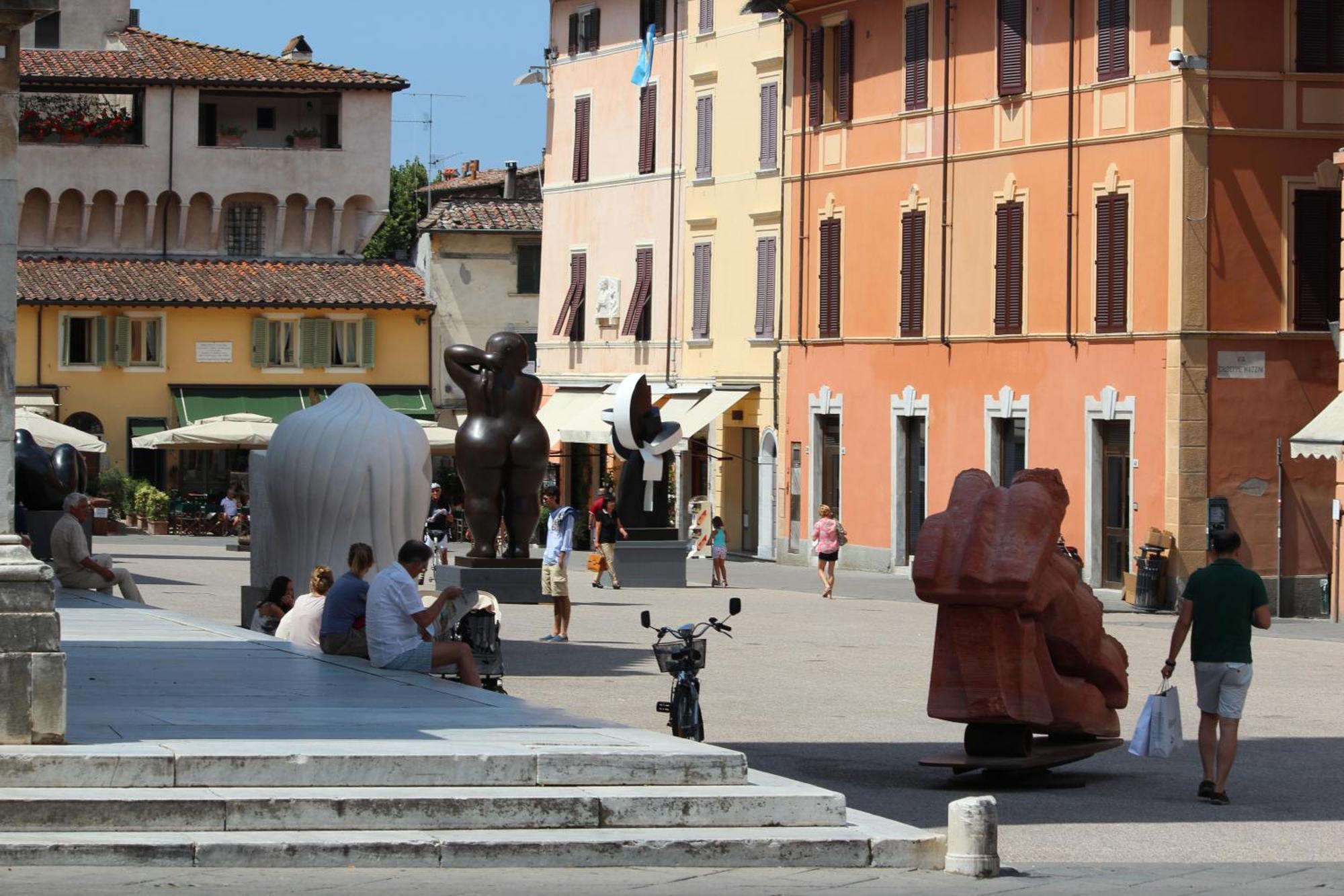 Suite & Loft Due Deliziosi Bilocali, Centralissimi, In Pietrasanta Exteriör bild